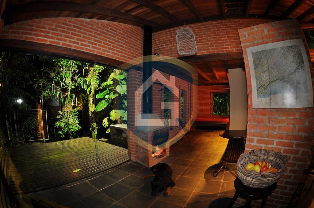 WhatsApp Image 2025-10-17 at 14.31.26 (4)